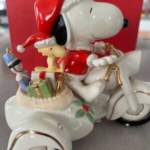 Lenox Snoopy Figurine